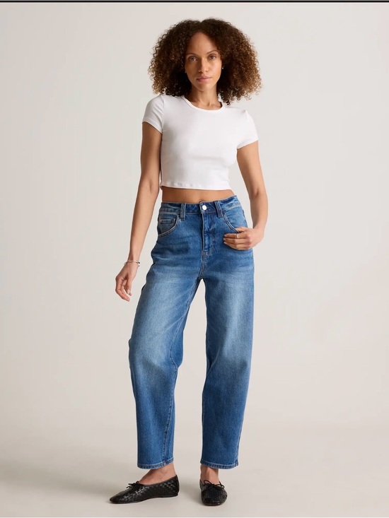 Quince Denim - Pristine Qunce barrel leg jeans.